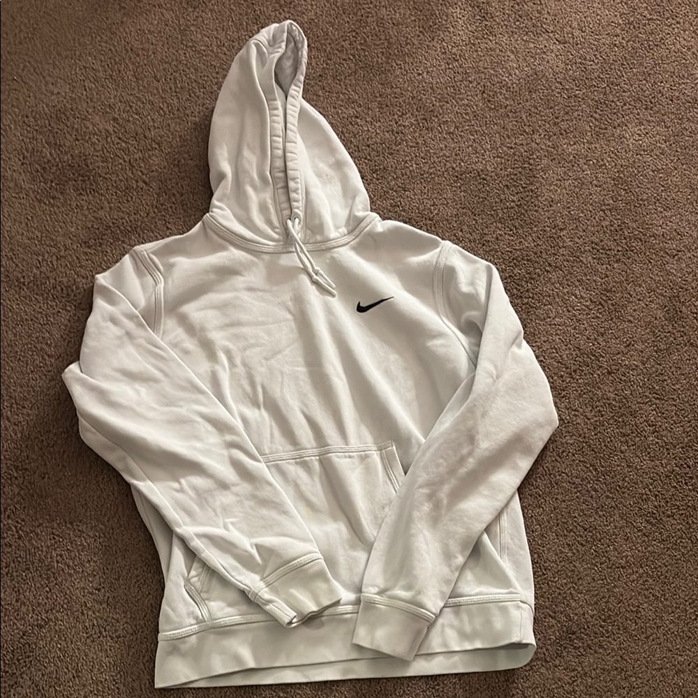 Nike White Pullover Hoodie Sweater with Soft Cotton Fabric